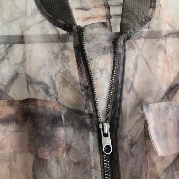 ♡ Sheer Jacket with zipper drawstring details - Picture 4 of 17